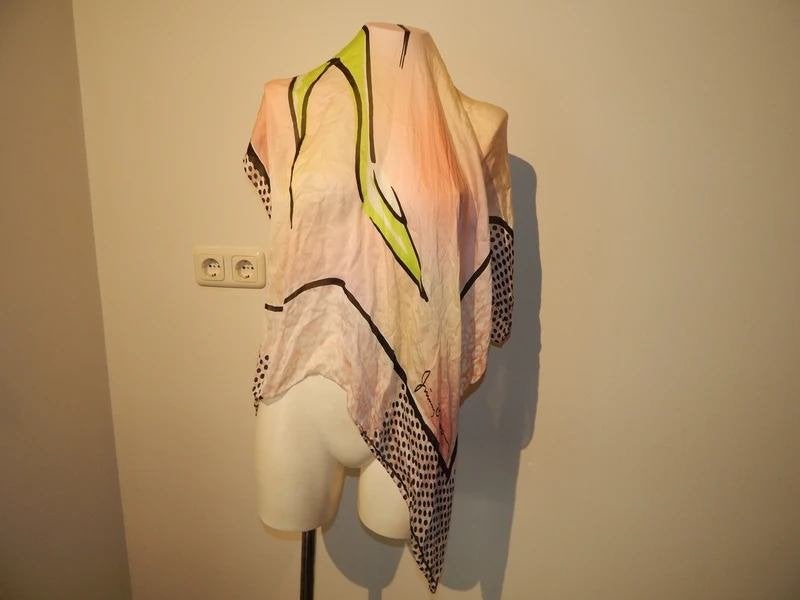 Jimmy Choo zijde shawl afbeelding print merk in de stof