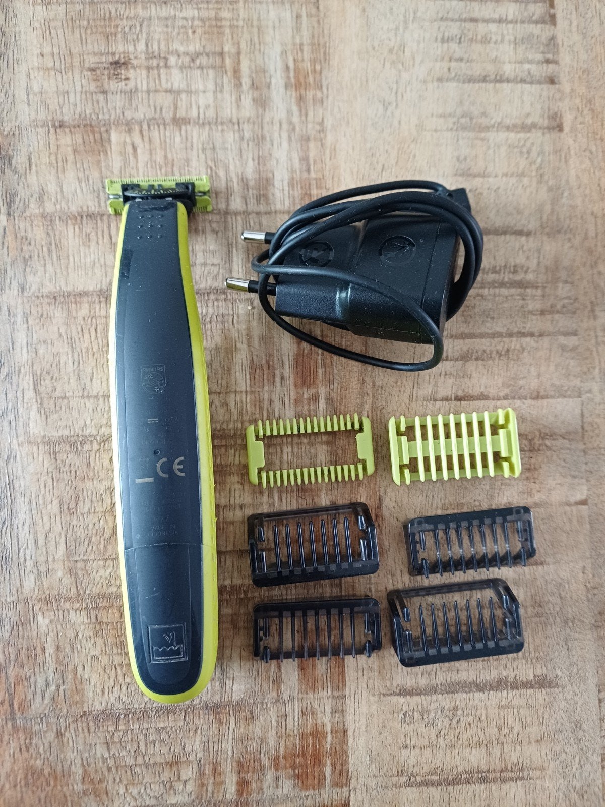 Philips OneBlade met accessoires en oplader, Ophalen, Gebruikt, Scheren en Epileren