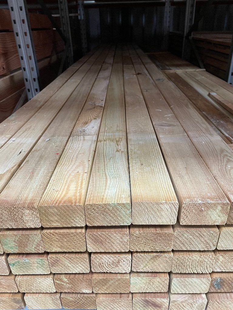 Grenen regel 44 x 69 x 2400 mm geimpregneerd, Tuin en Terras, Palen, Balken en Planken, Ophalen, Nieuw, 180 tot 250 cm, Balken