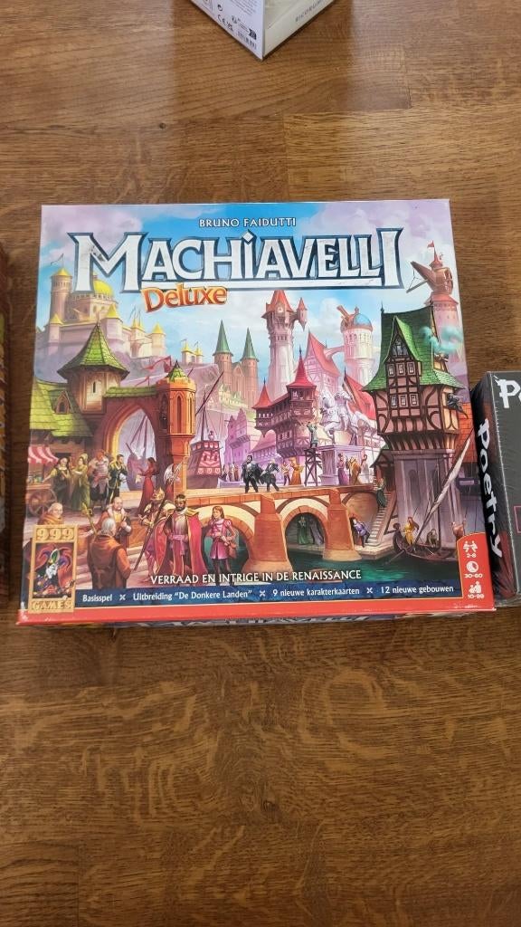 Diverse bordspellen, Hobby en Vrije tijd, Gezelschapsspellen | Bordspellen, Vijf spelers of meer, Ophalen, Zo goed als nieuw, 999 games