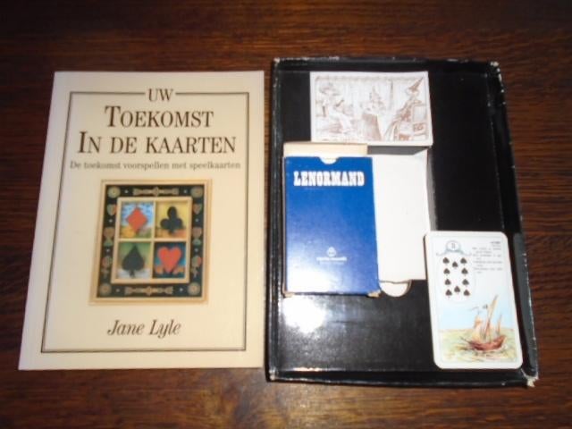 Uw toekomst in de kaarten Jane Lyle, Boeken, Esoterie en Spiritualiteit, Ophalen of Verzenden, Gelezen, Spiritualiteit algemeen