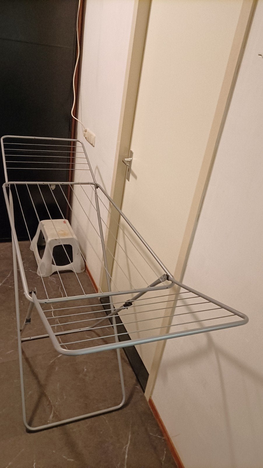 Inklapbaar wasrek - 130 cm ingeklapt, 185 cm uitgeklapt, Ophalen, Gebruikt, Wasrek