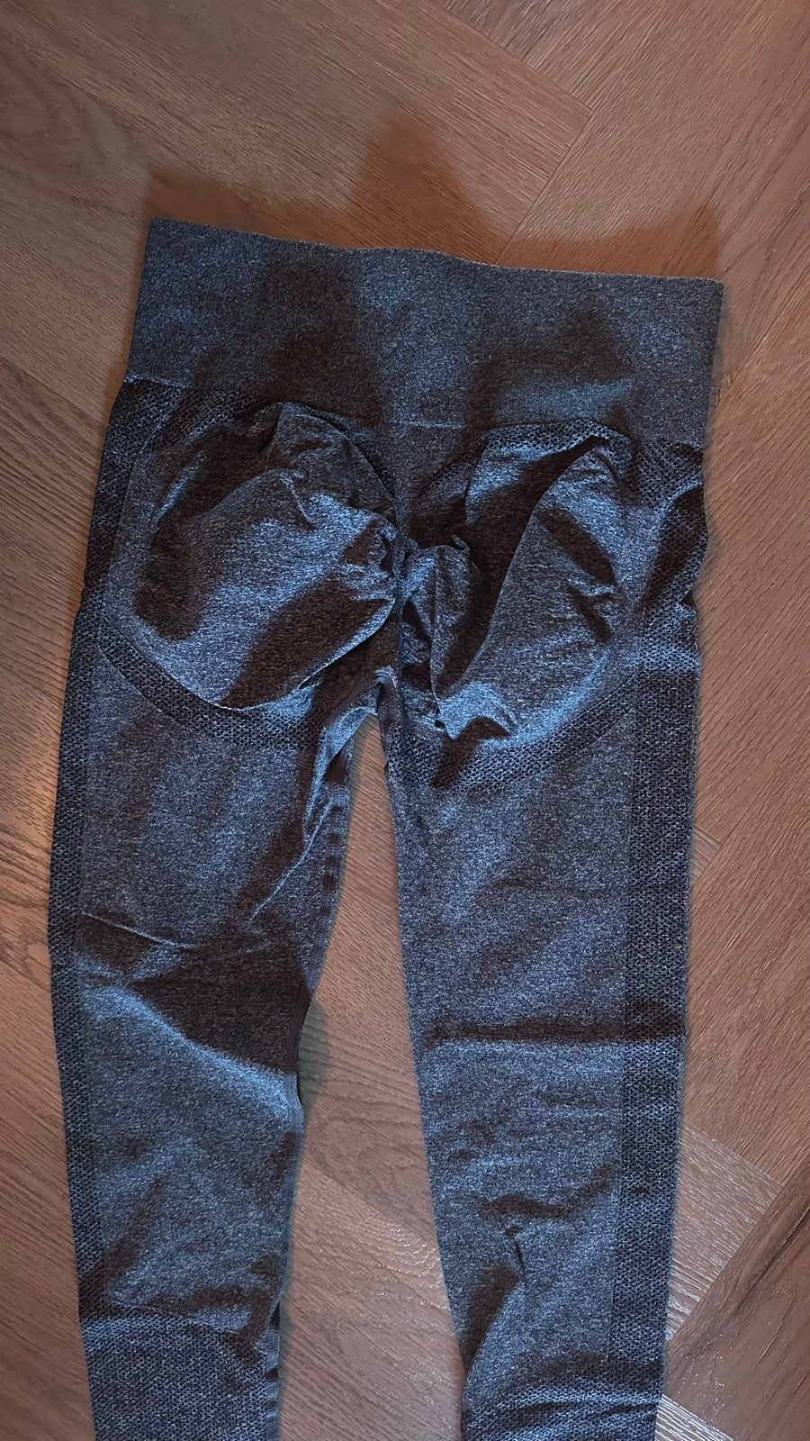 Grijze sportlegging maat 40 scrunch, Maat 38/40 (M), Ophalen of Verzenden, Fitness of Aerobics, Grijs