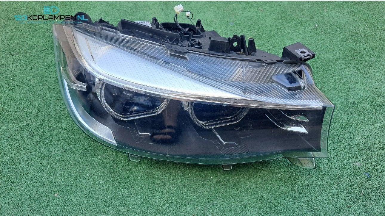 BMW 3 Serie GT F34 Facelift LCI Full LED koplamp rechts – 87