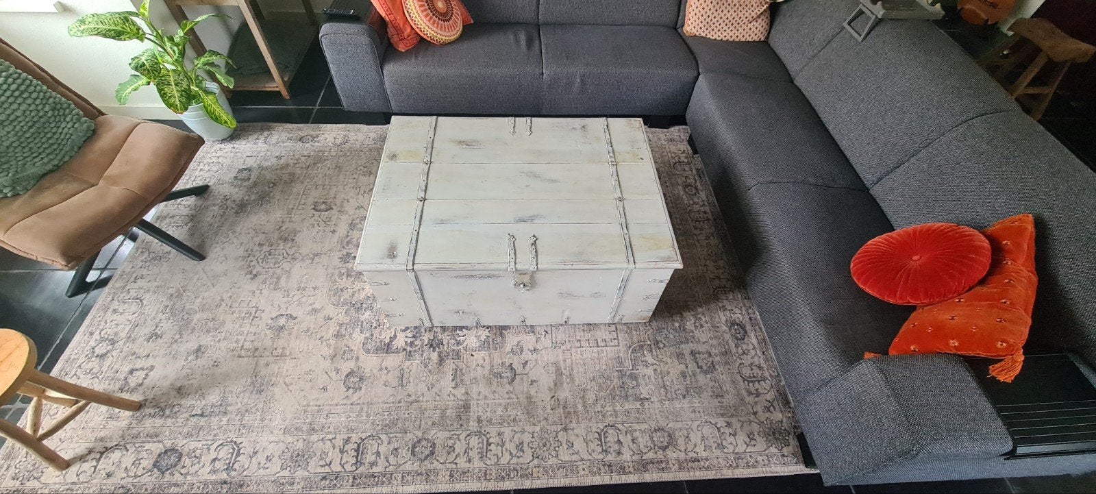 Unieke houten kist/salontafel met wieltjes en blokken, Ophalen