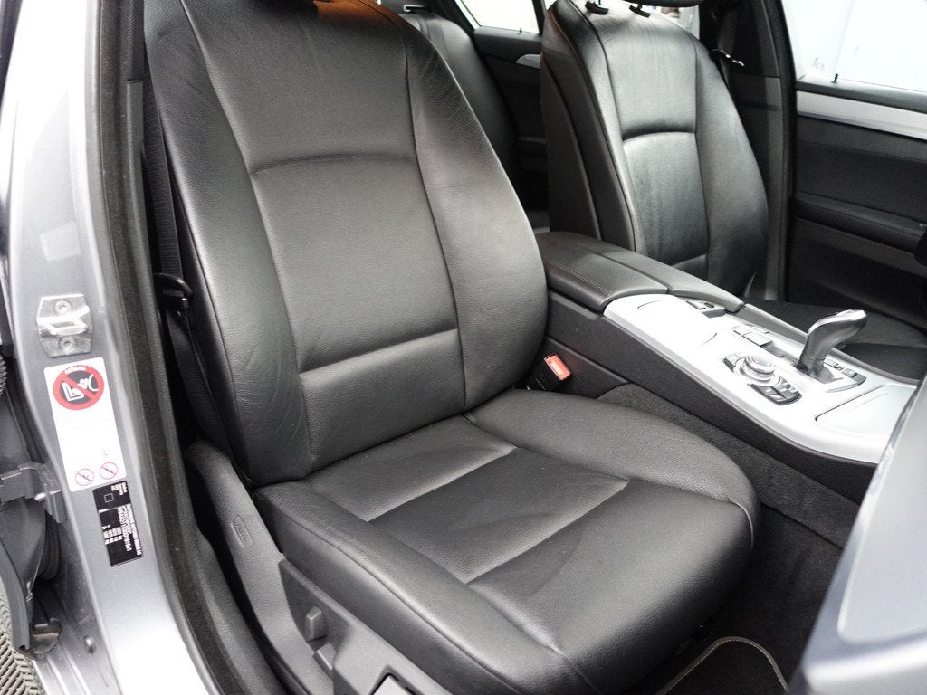 BMW 5 Serie 520i M Sport Aut- Xenon Led, Stoelverwarming, Vi, Auto's, BMW, Automaat, Euro 5, Achterwielaandrijving, Gebruikt