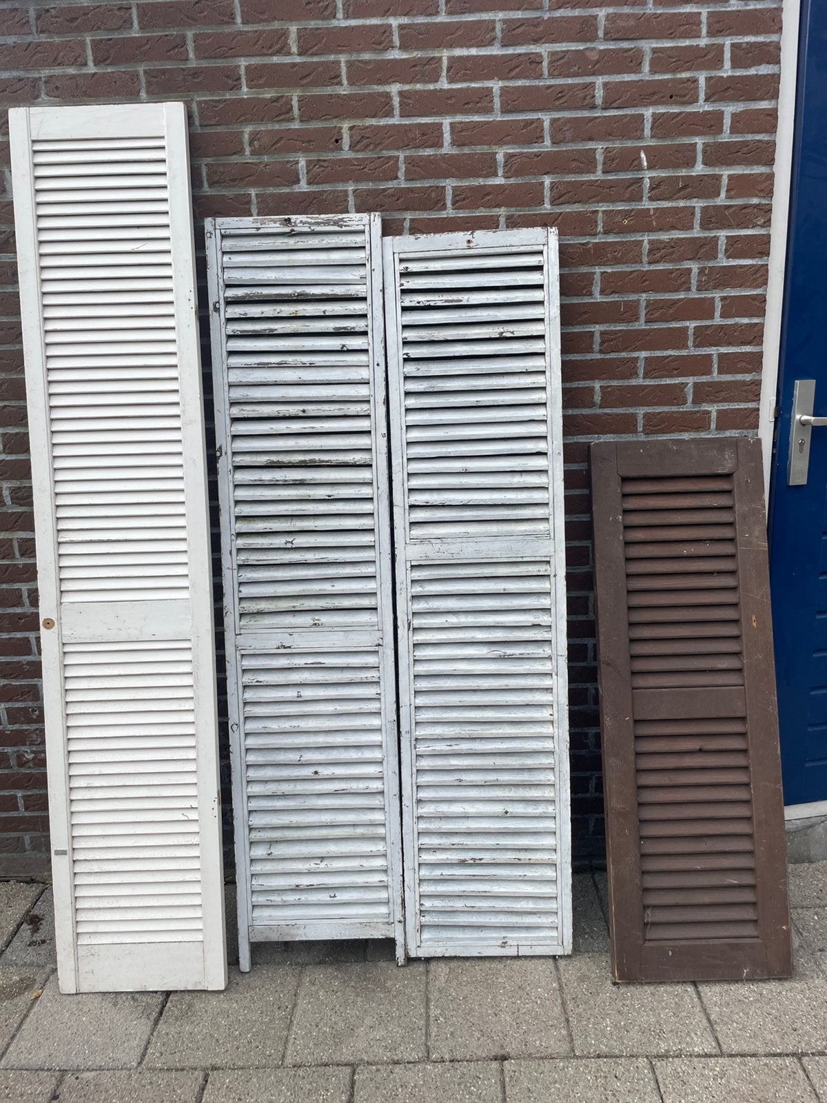 Diverse luiken, Ophalen