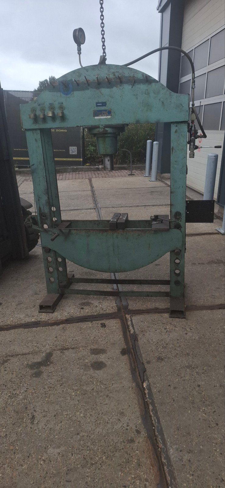 Compac Werkplaatspers 60 ton met hydraulische unit 380V, Ophalen