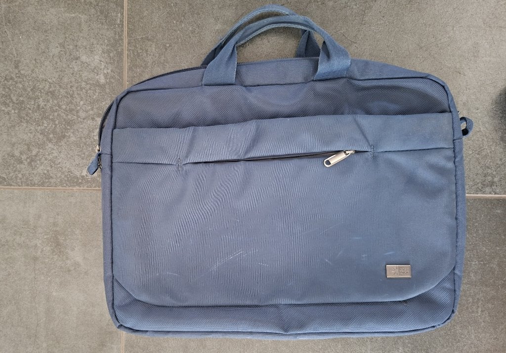 16 Inch Laptoptas - Case Logic - Blauw, Ophalen of Verzenden, Zo goed als nieuw, Laptophoes, 16 inch