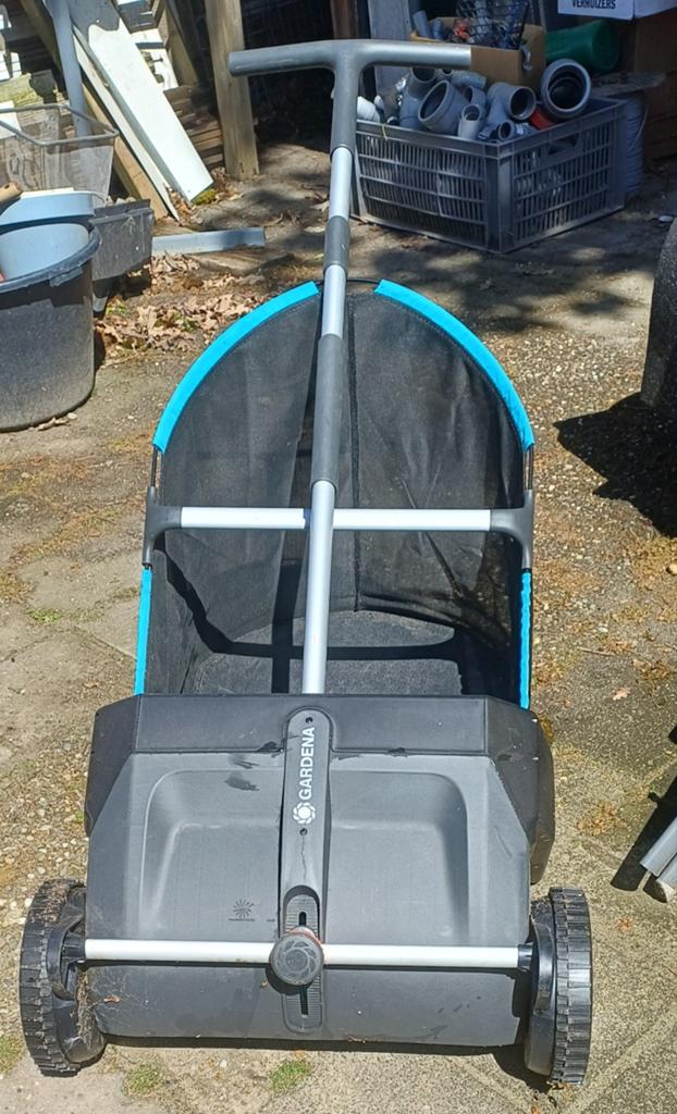 Gardena bladverzamelaar - Zo goed als nieuw, Ophalen, Handgedragen, Zo goed als nieuw, Met opvangzak
