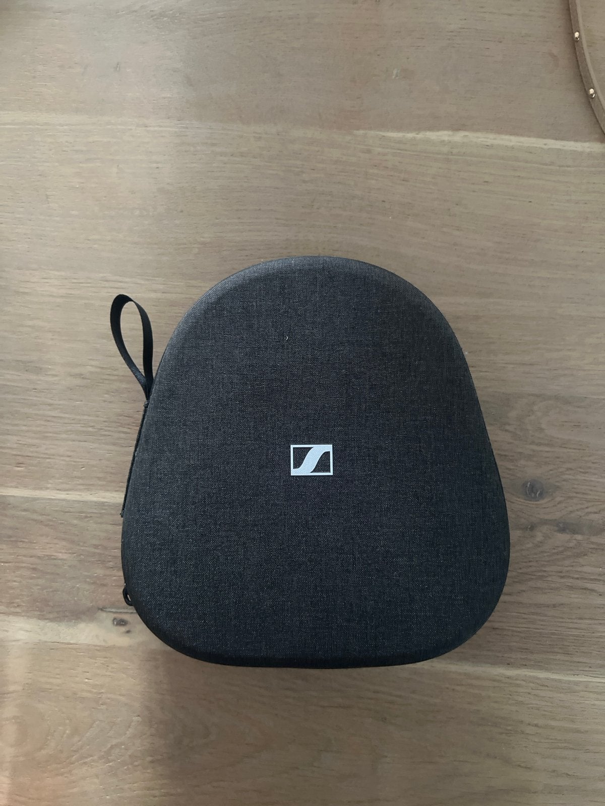 Koptelefoon case (sennheiser momentum 4), Bluetooth, Sennheiser, Ophalen of Verzenden, Zo goed als nieuw