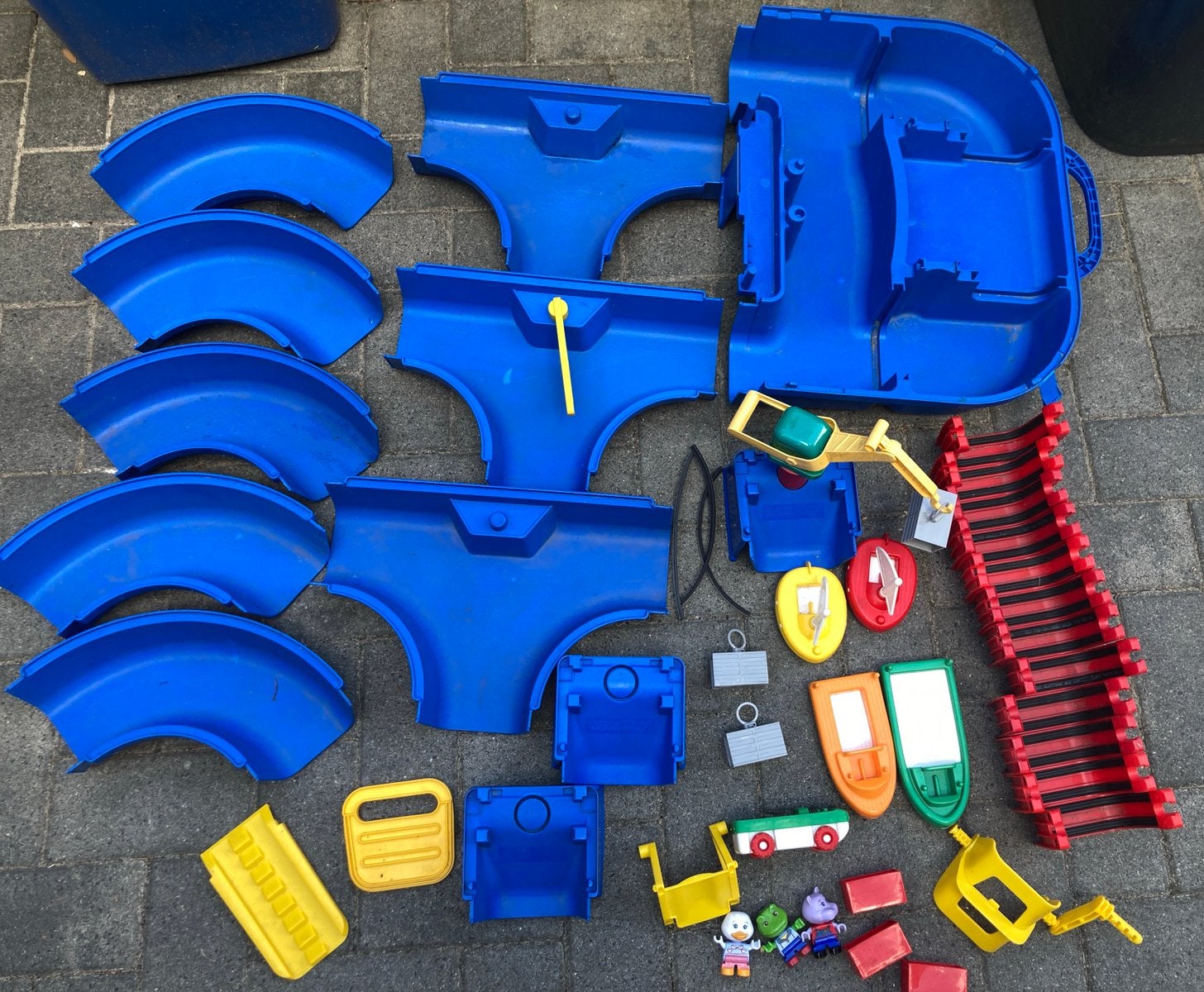 Aquaplay waterbaan met boten, amfibie auto, kraan,containers, Ophalen, Zo goed als nieuw