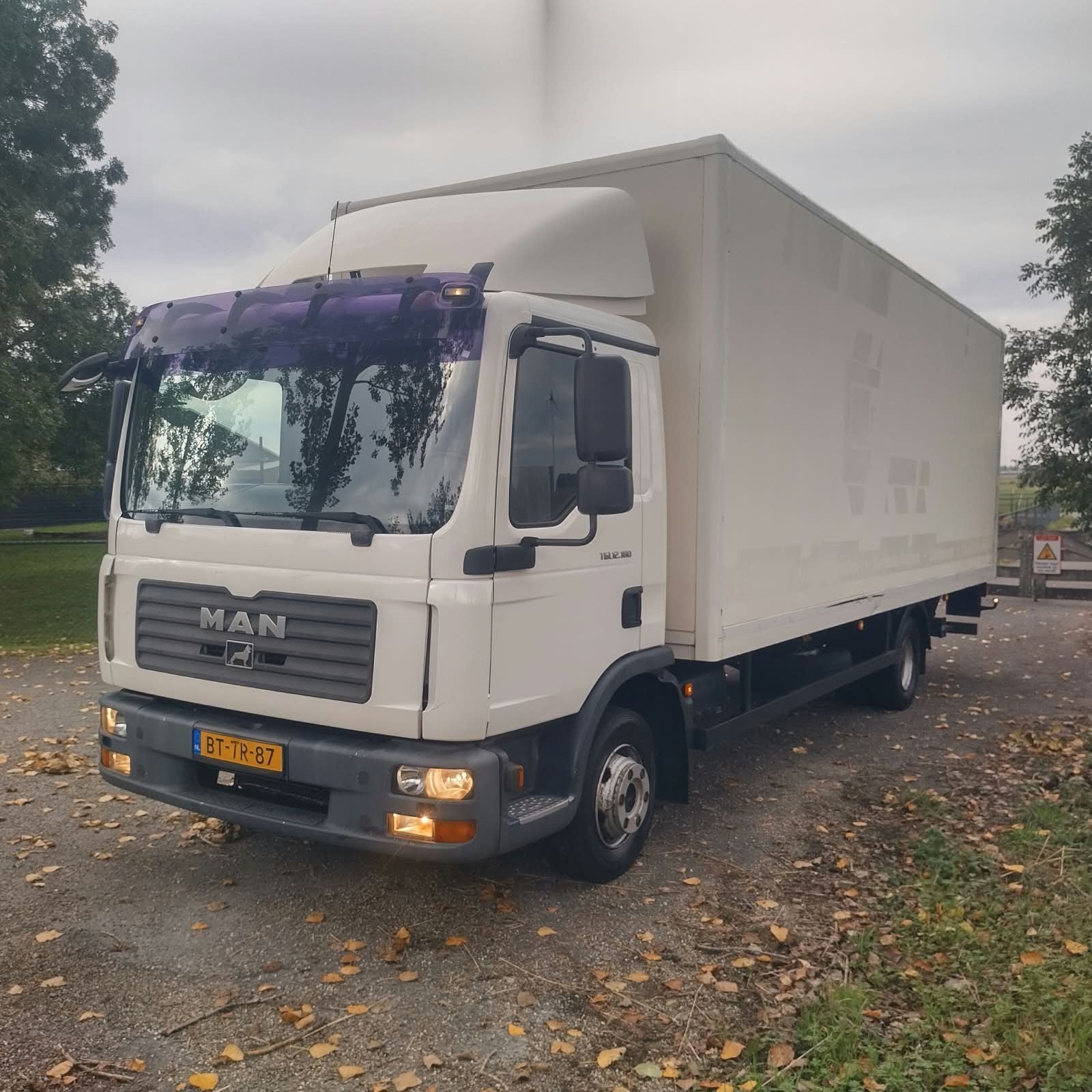 MAN TGL 12.180 bakwagen met laadklep, Auto's, Automaat, Zwart, MAN, Wit