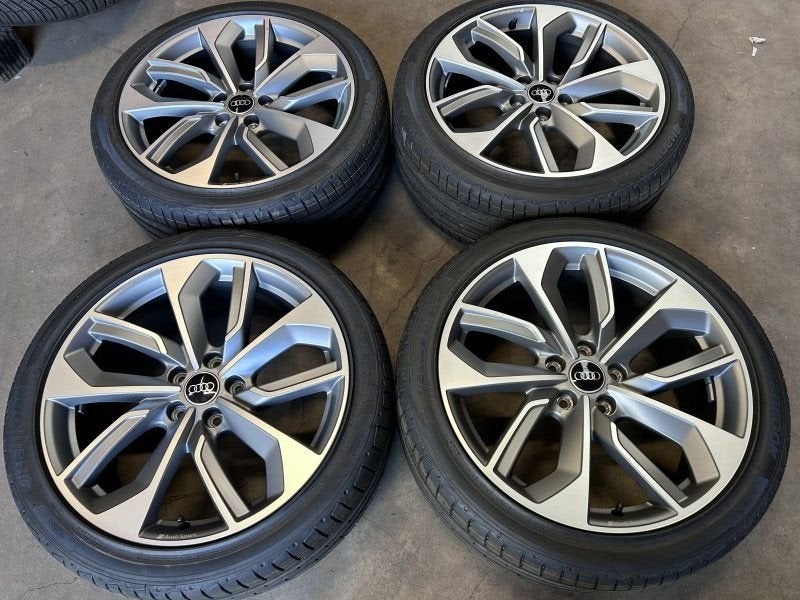 19 inch originele audi sport velgen + zomerbanden Audi Q2, 19 inch, -, -, Banden en Velgen