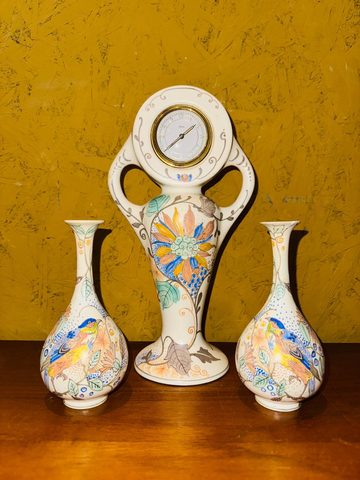 Gouda Plateel klok met twee vazen Art Nouveau stijl, Ophalen of Verzenden