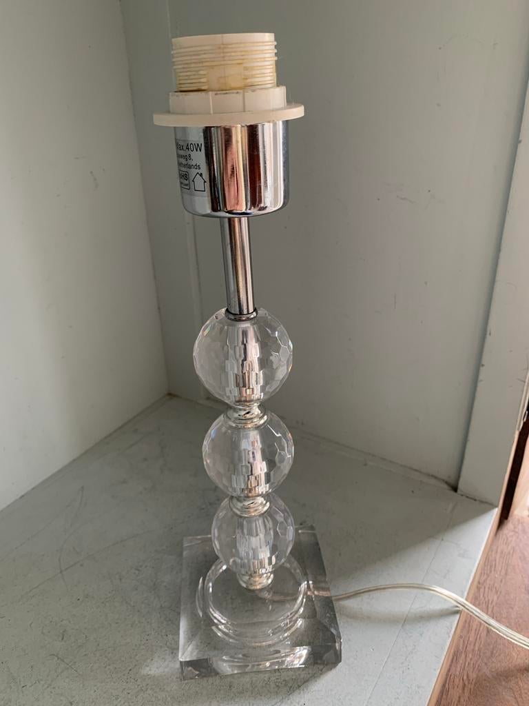 Stijlvolle Vintage tafellamp met kristallen bollen, Ophalen of Verzenden, Zo goed als nieuw, Glas, 50 tot 75 cm
