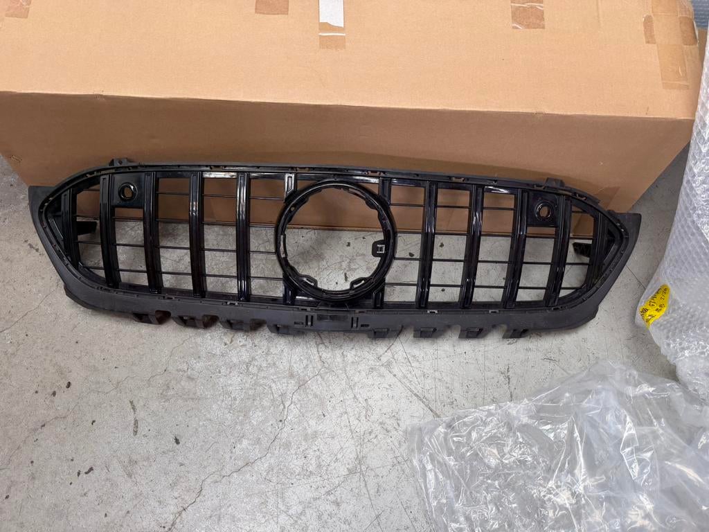Mercedes a250 grill, Auto-onderdelen, Voor, Mercedes-Benz, Nieuw, Ophalen of Verzenden