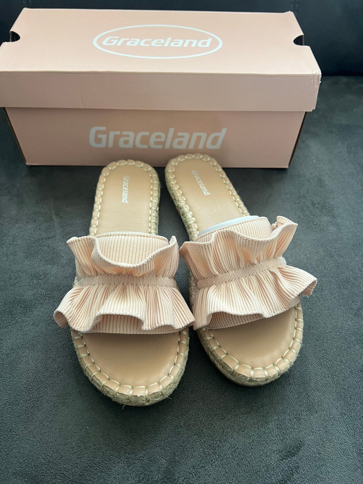 Maat 36 dames slippers nieuw graceland, Slippers, Beige, Nieuw, Ophalen of Verzenden