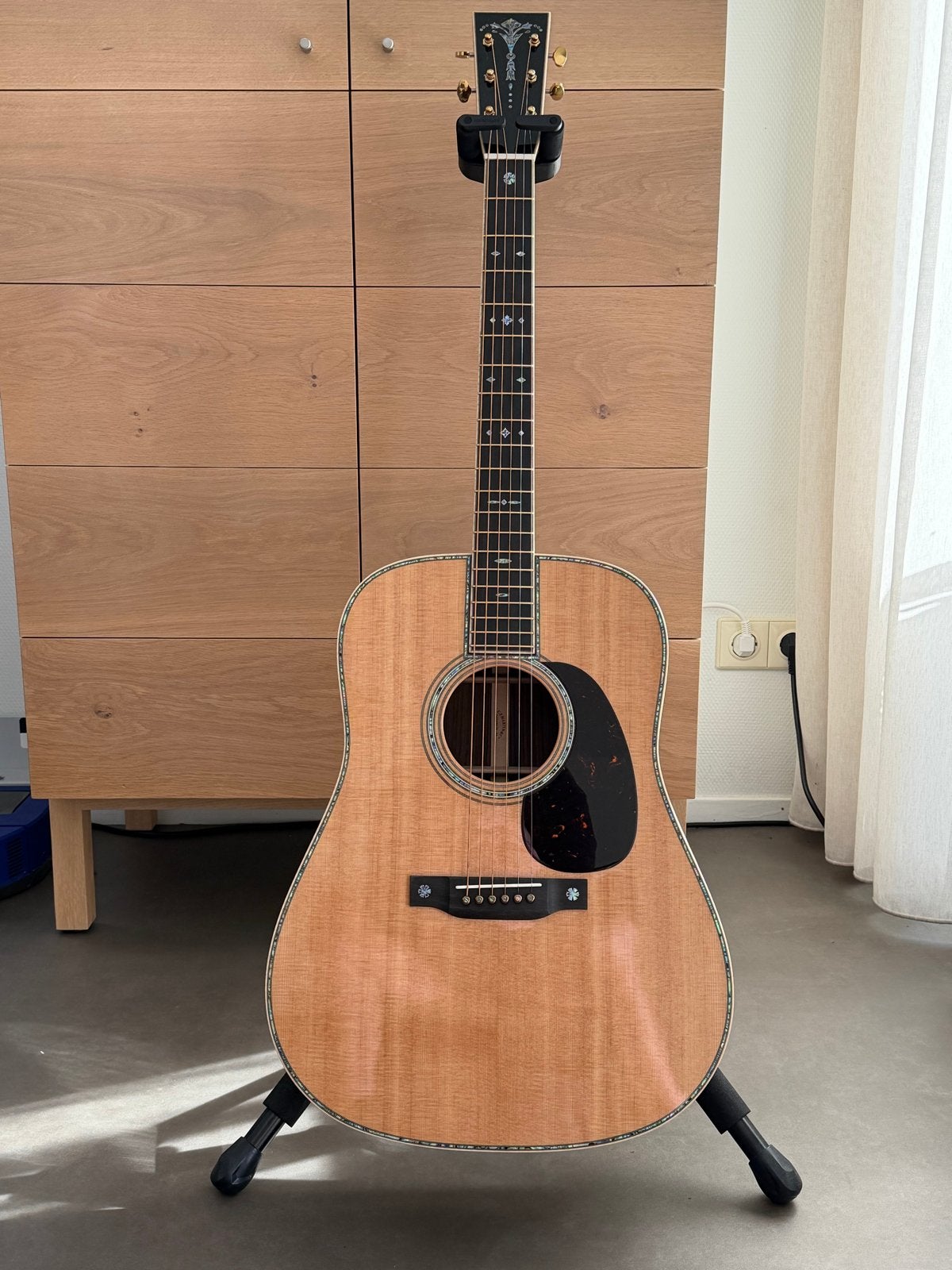 Martin D-42 Modern Deluxe Nieuwstaat (aankoop maart 2026), Muziek en Instrumenten, Ophalen, Zo goed als nieuw, Western- of Steelstringgitaar