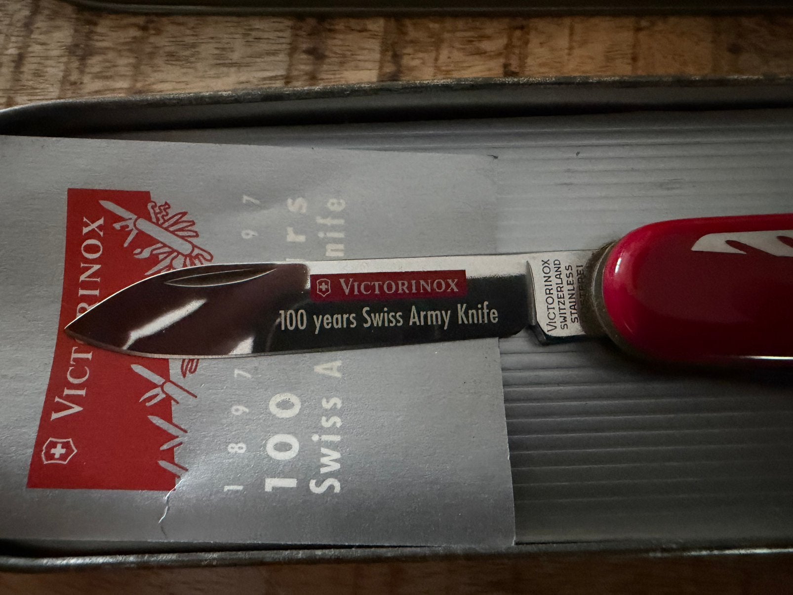 Victorinox 100 years anniversary zakmes, I, Nieuw, Ophalen of Verzenden, I