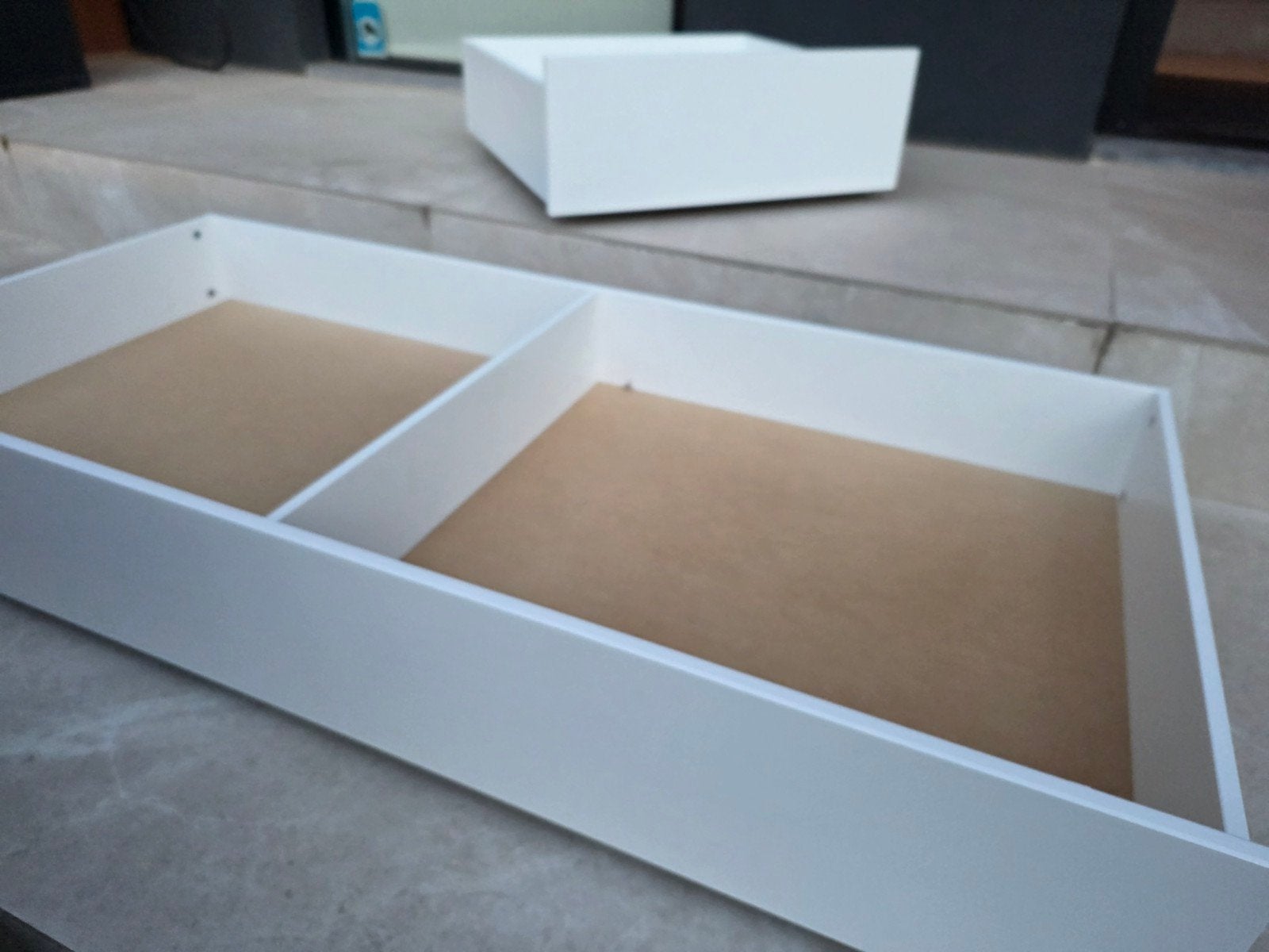 Gratis 2x IKEA bed opberglade, groot en klein, Huis en Inrichting, Slaapkamer | Bedden, Ophalen, Gebruikt, Wit