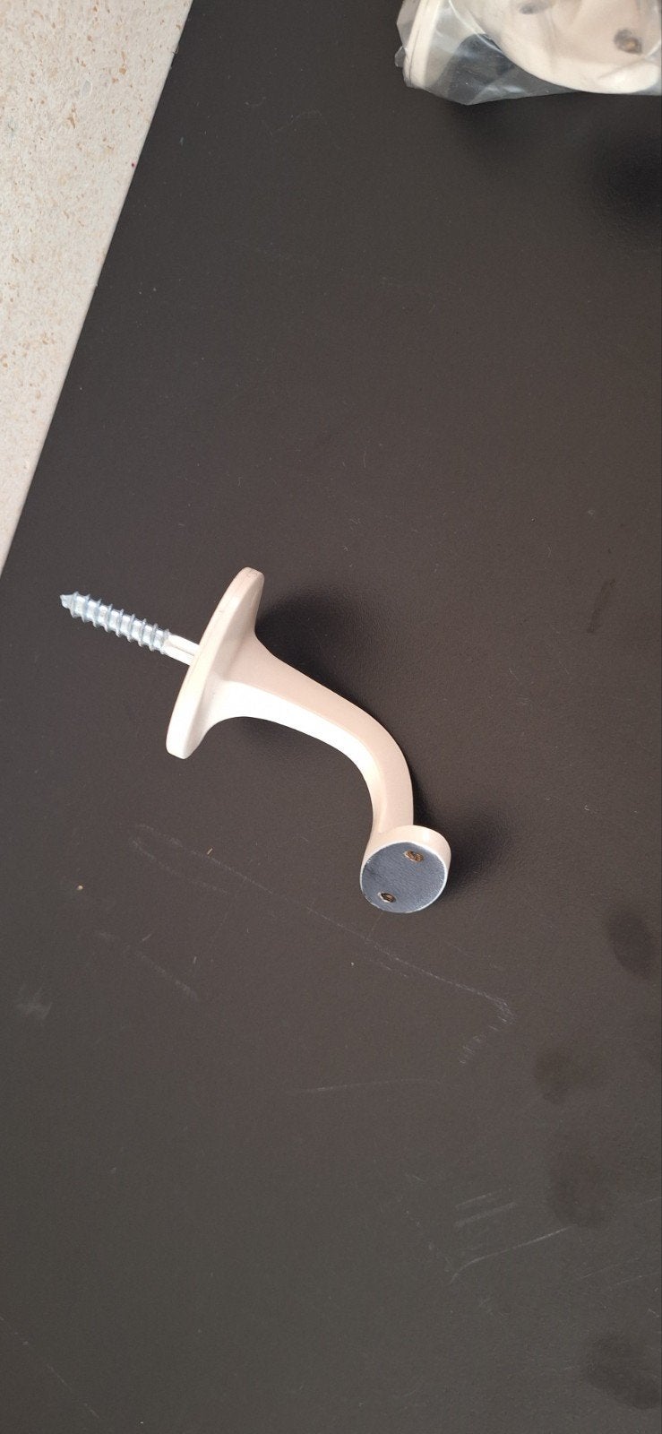 Nieuwe trapleuning sleutelgatmodel RAL 9001 met dragers, Ophalen, Nieuw, Plinten