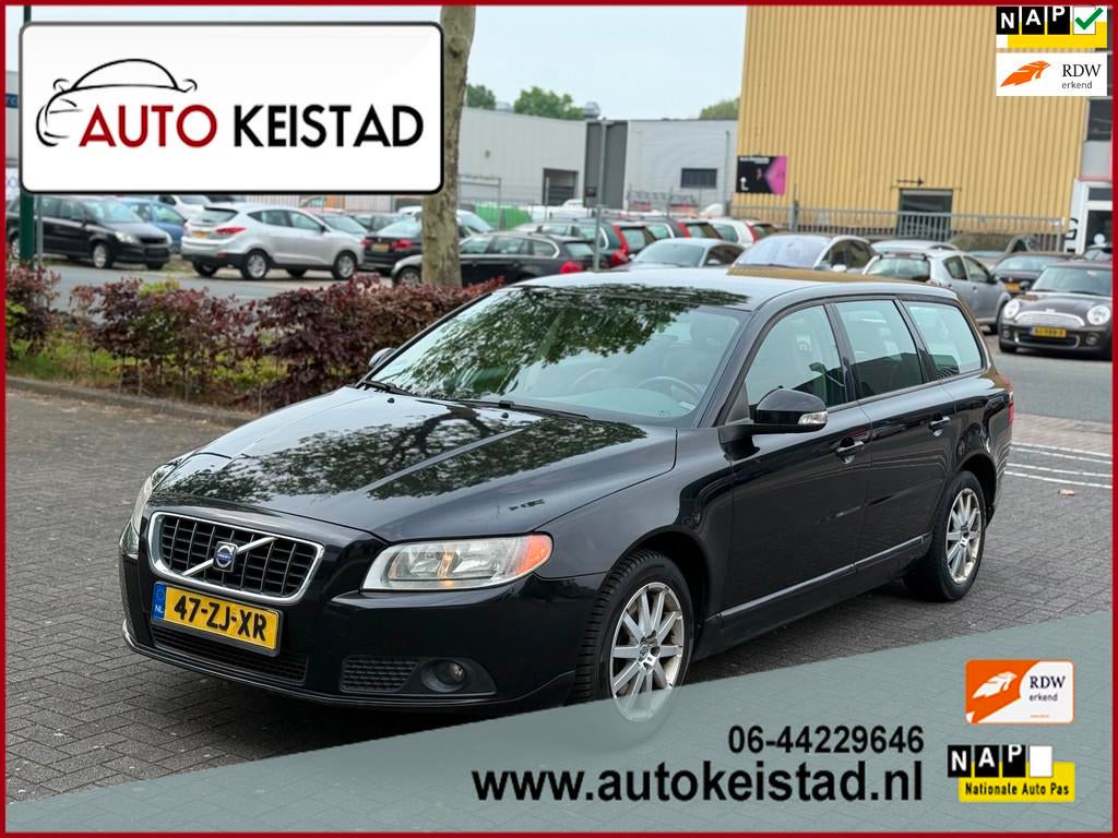 Volvo V70 2.5T 200PK LEDER/CLIMA/CRUISE! VELE OPTIES!, Auto's, Voorwielaandrijving, Handgeschakeld, 93 €/maand, Euro 4