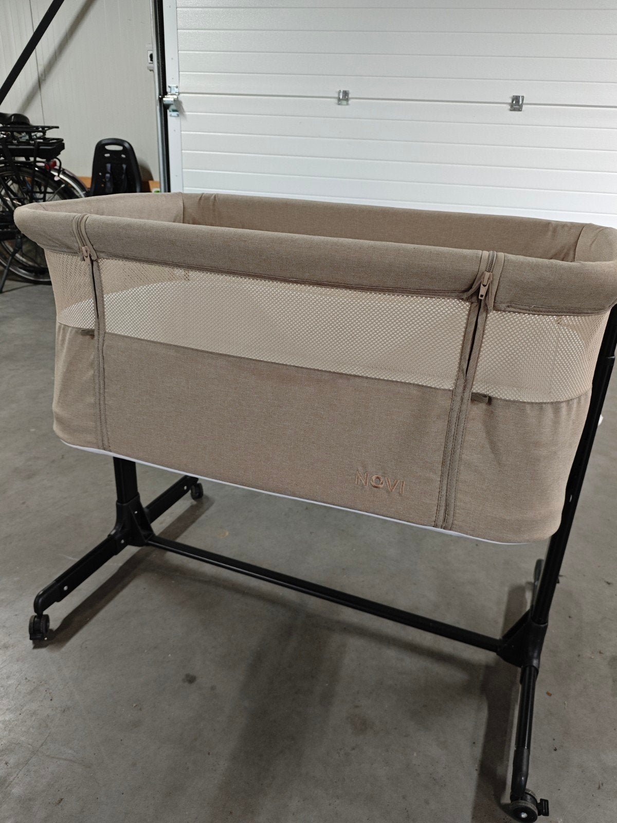 co-sleeper Novi, Ophalen, Zo goed als nieuw, Wieg
