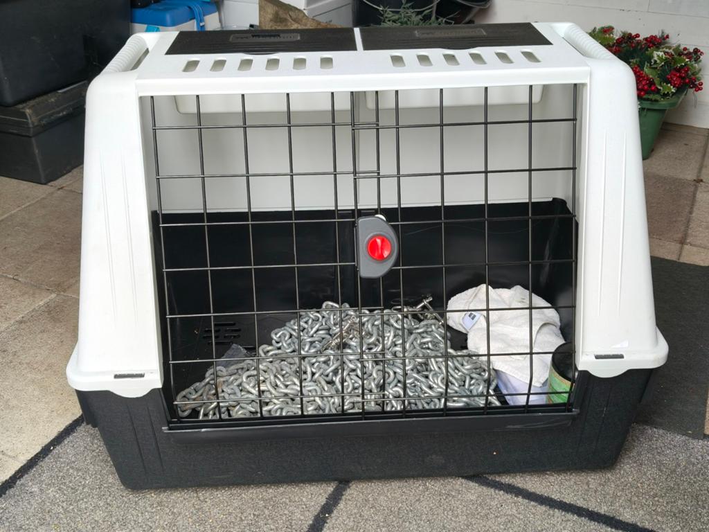 Honden transportbox auto, Diensten en Vakmensen, Dieren | Honden | Verzorging, Oppas en Les