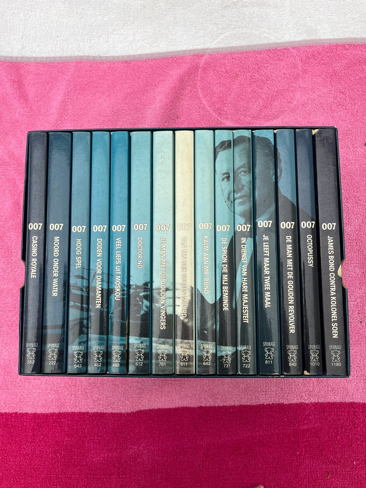James Bond Boekjes Collectie - 15 delen in box, Ophalen of Verzenden, Gelezen