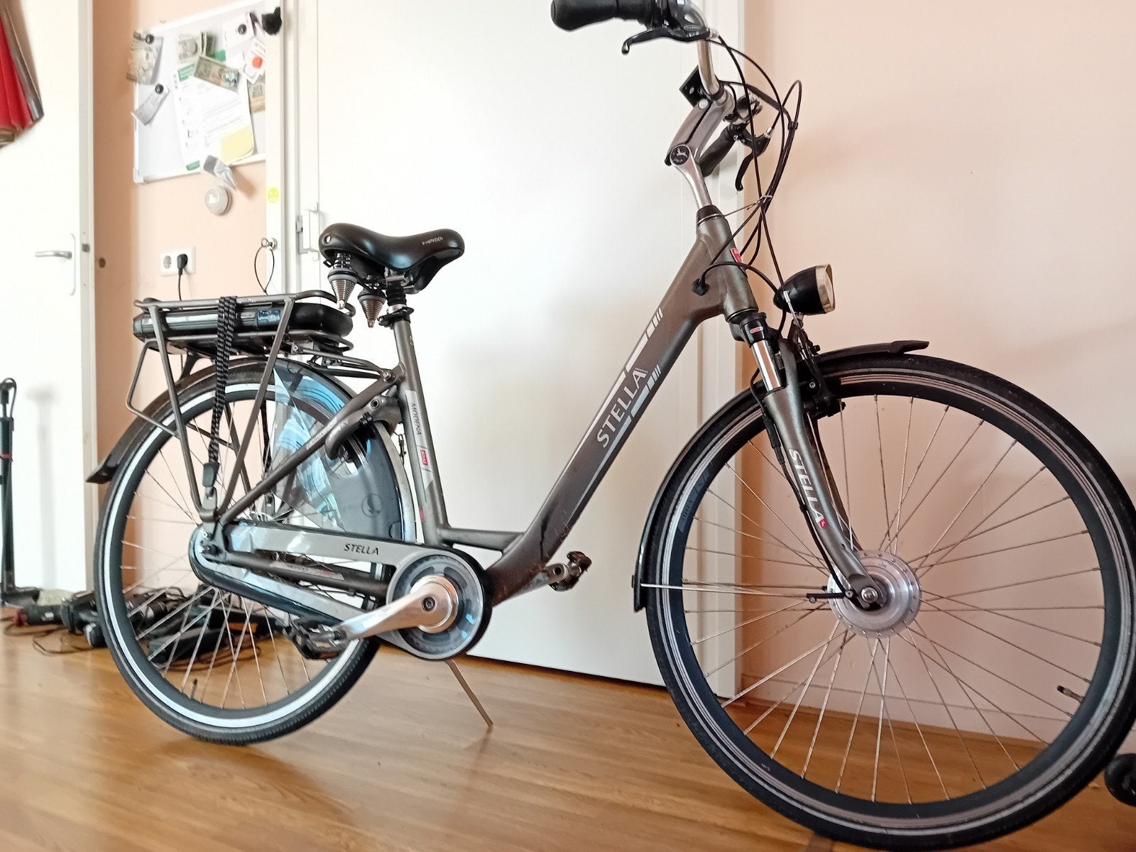Stella ebike, Ophalen of Verzenden
