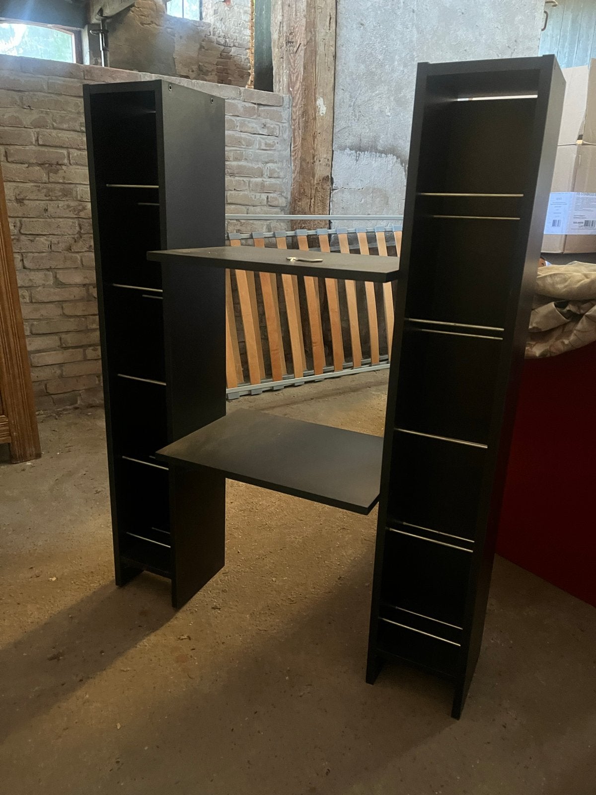 Zwart houten rek voor cd's, Ophalen, Gebruikt, 75 tot 150 discs, Cd's