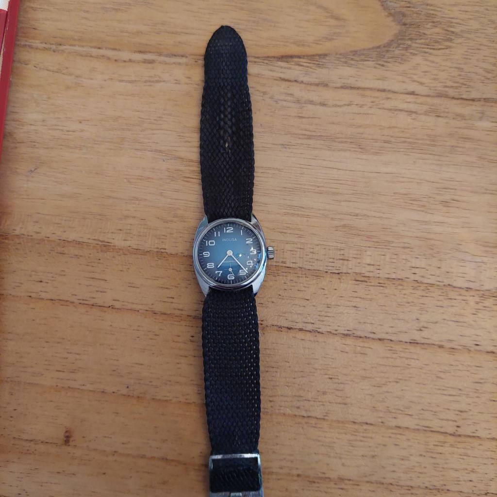 Indus Quartz kinderhorloge - Vintage met Doosje, Ophalen of Verzenden, Zo goed als nieuw, Blauw, Jongen