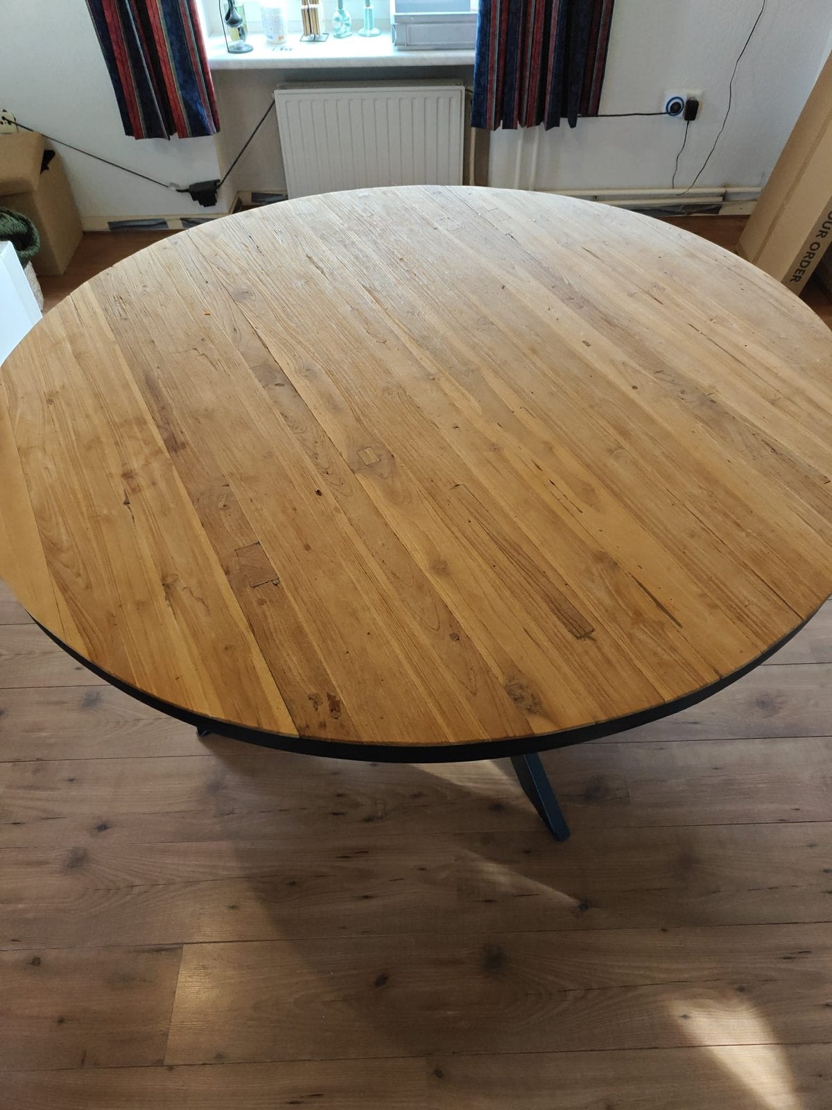 Ronde houten eettafel met ijzeren frame - Pronto, Ophalen, 100 tot 150 cm, Rond, Zo goed als nieuw