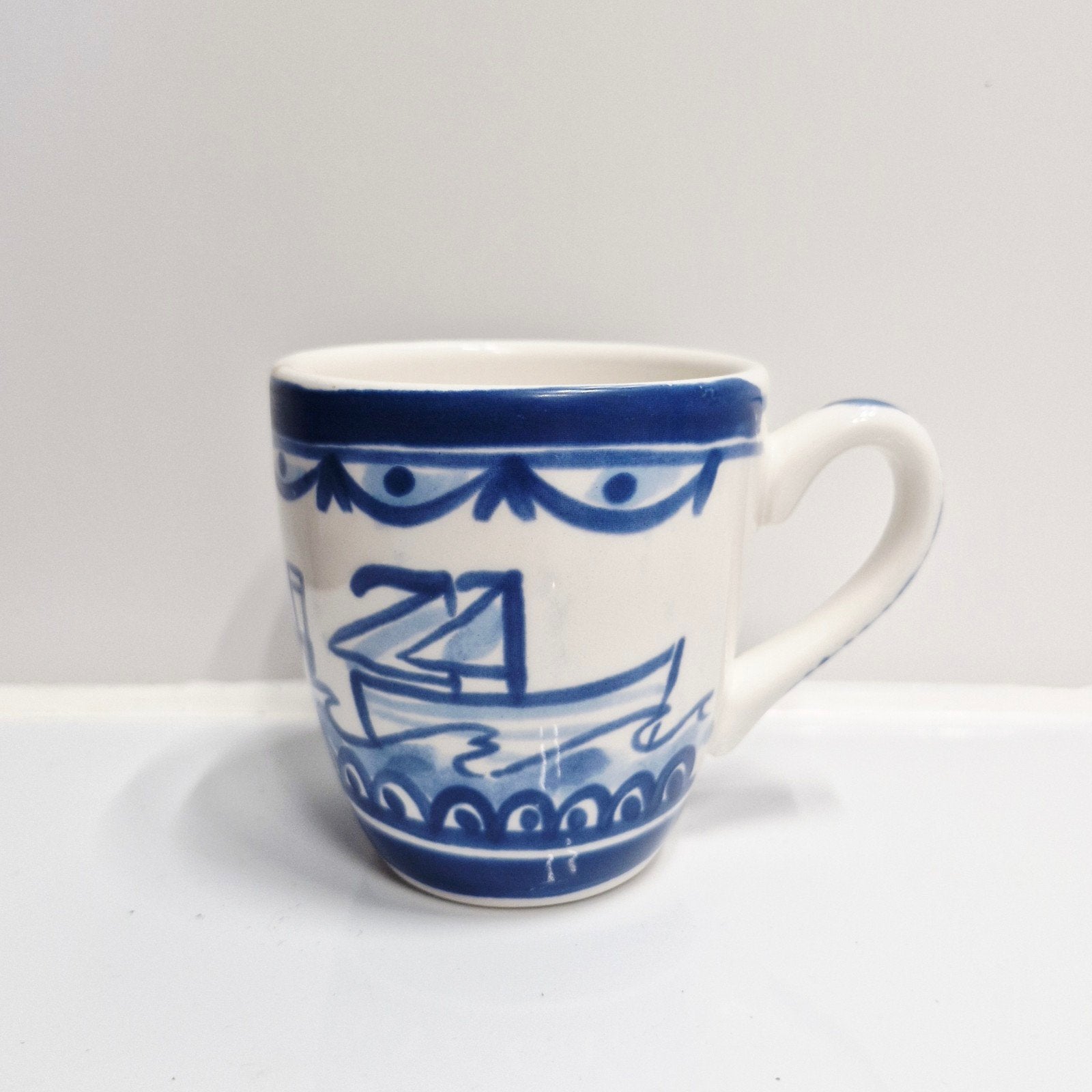 Blond Amsterdam Delfts Blauw Mok met bootjes, Ophalen of Verzenden, Aardewerk, Kop(pen) en/of Schotel(s)