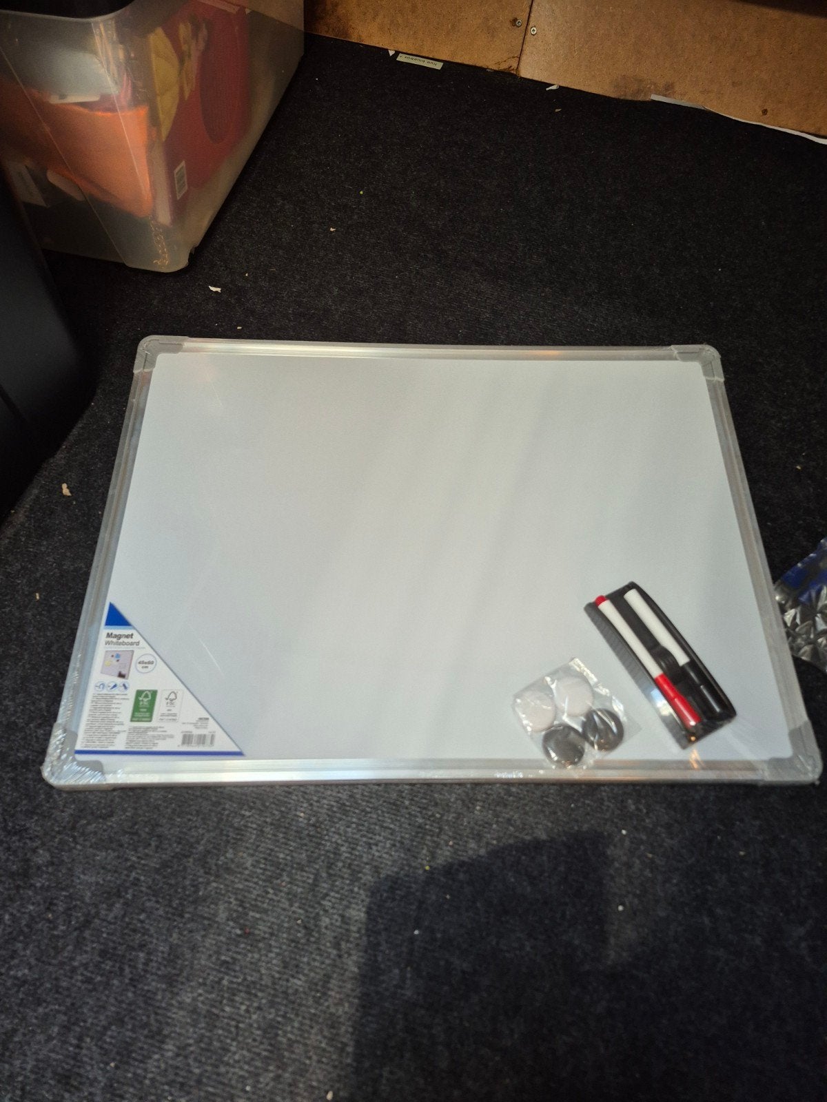 nieuw magneetbord 45x 60 incl magneten en stiften, Ophalen, Nieuw, Minder dan 100 cm, Rechthoekig