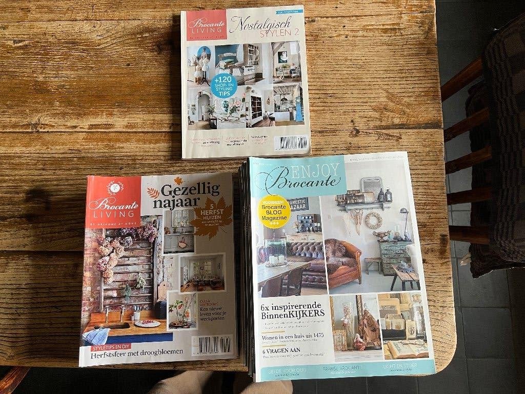 26 stuks Enjoy Brocante en Brocante Living magazines, Ophalen, Gelezen, Overige typen