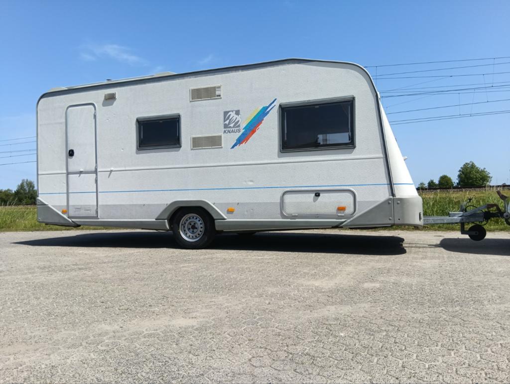 Knaus Eurostar ruime comfortabele gezins caravan , incl tent, Vast bed, Treinzit, Particulier, 5 tot 6 meter