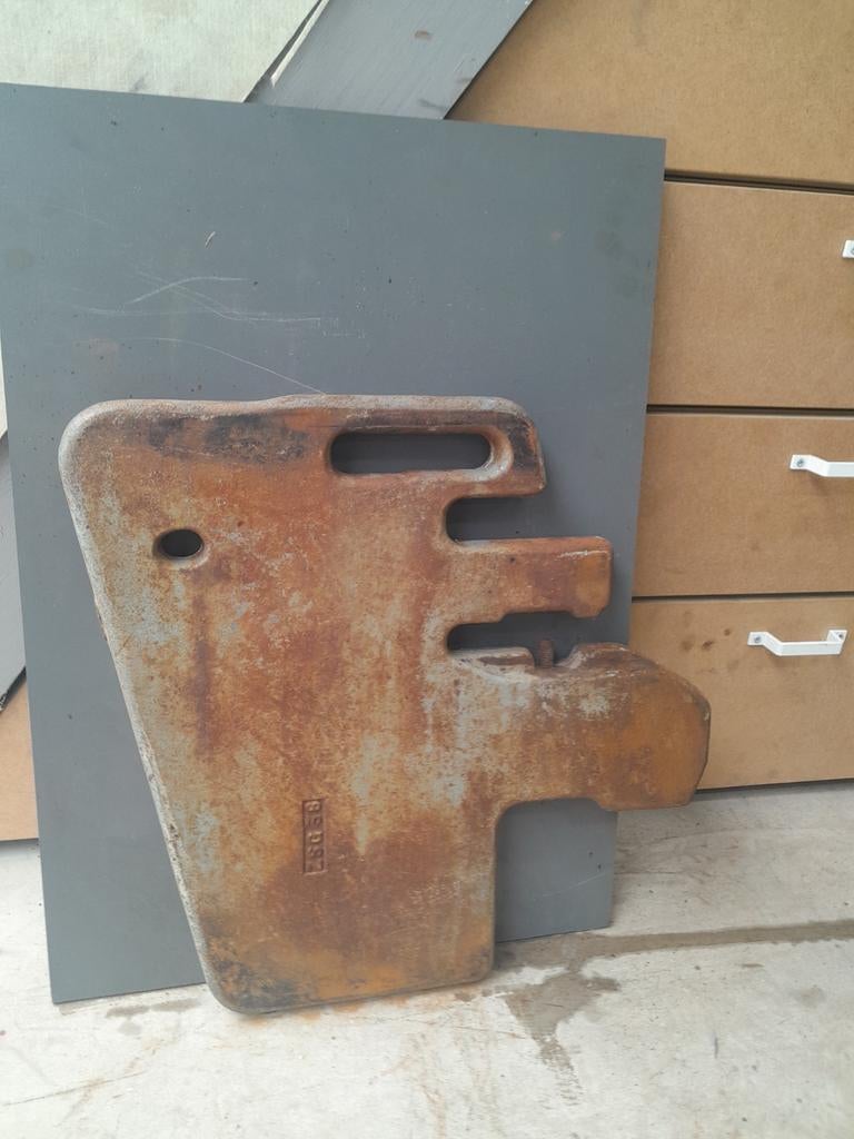 Frontgewichten Deutz 06 serie en onderdelen 8006 9006 10006, Ophalen