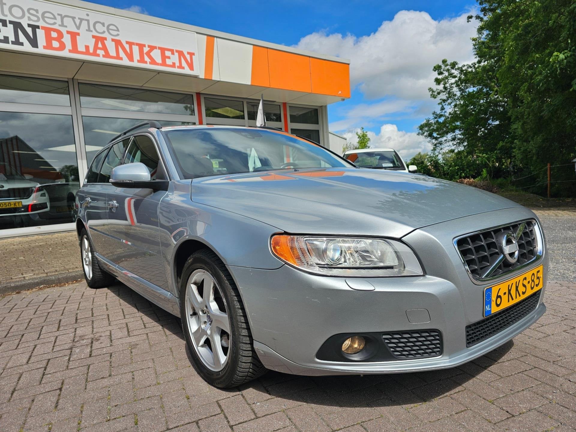 Volvo V70 1.6 T4 Nordic Automaat BJ.2013 / Navi / Leder / Xe, Auto's, Zwart, 4 cilinders, 1600 kg, 84 €/maand