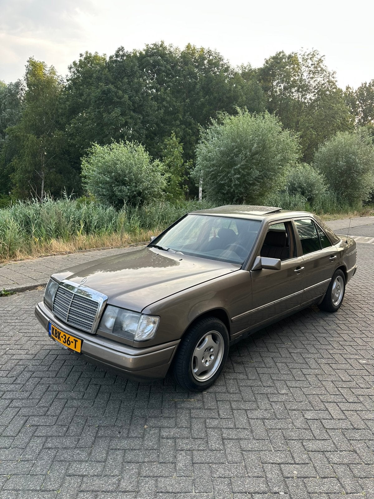 Mercedes-Benz W124 250D - 5 Cilinder - Belastingvrij - UNIEK, foto 9