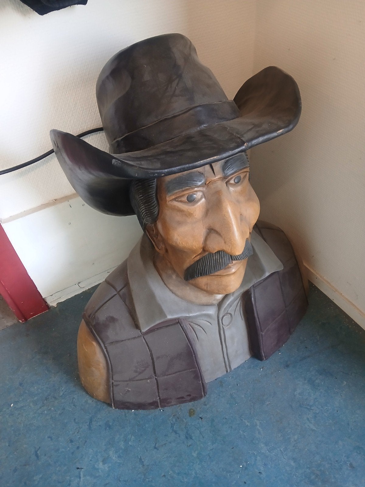 Borstbeeld Cowboy handgesneden hout, Antiek en Kunst, Kunst | Beelden en Houtsnijwerken, Ophalen, Handgemaakt, Hout, Beeld