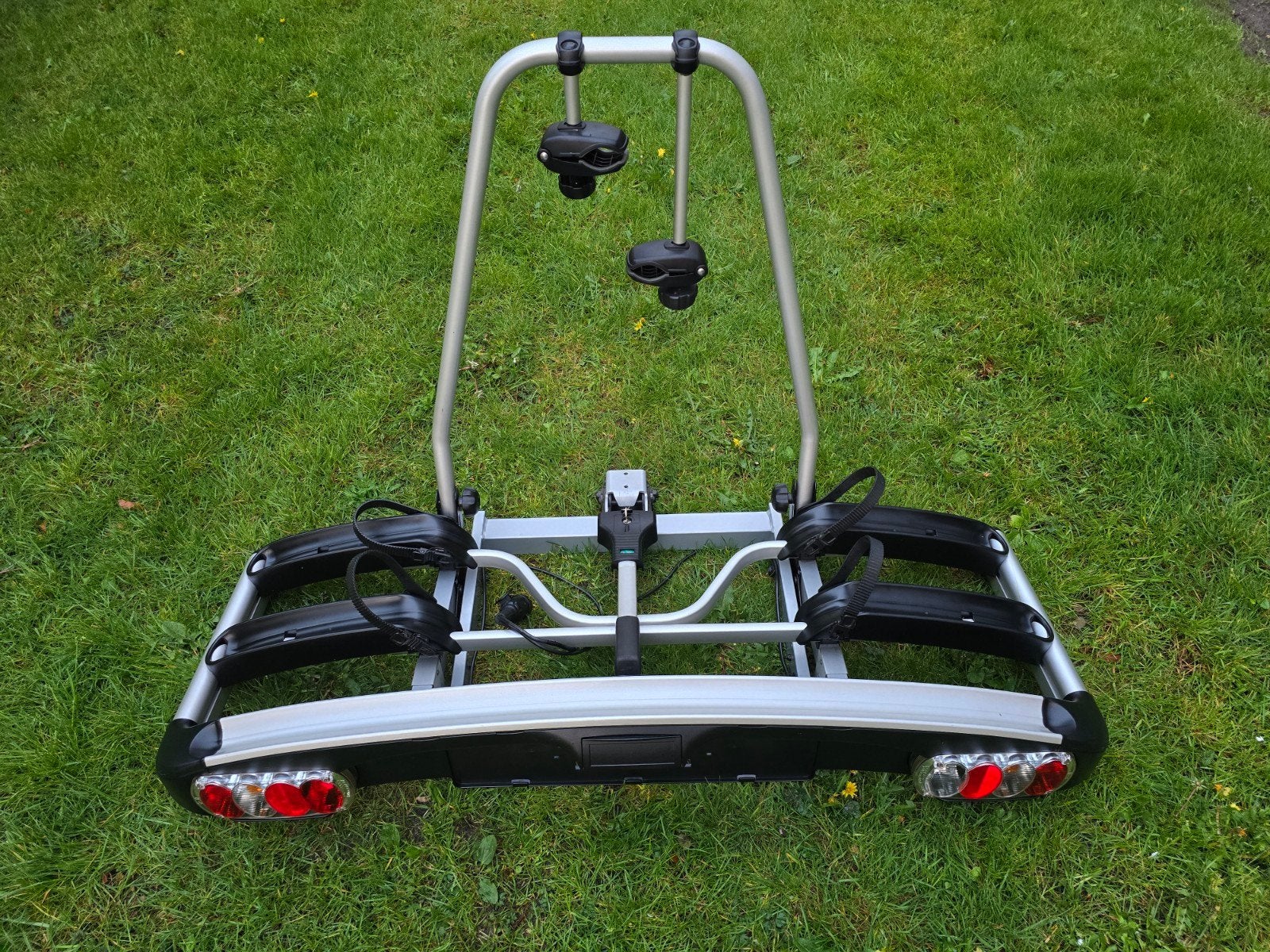 Thule EuroClassic fietsendrager, Auto diversen, Fietsendragers, Gebruikt, Elektrische fiets, Ophalen of Verzenden, 2 fietsen
