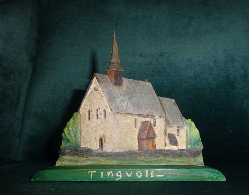 Noorwegen: Tingvoll kerkje handgemaakt houten souvenir, Ophalen of Verzenden