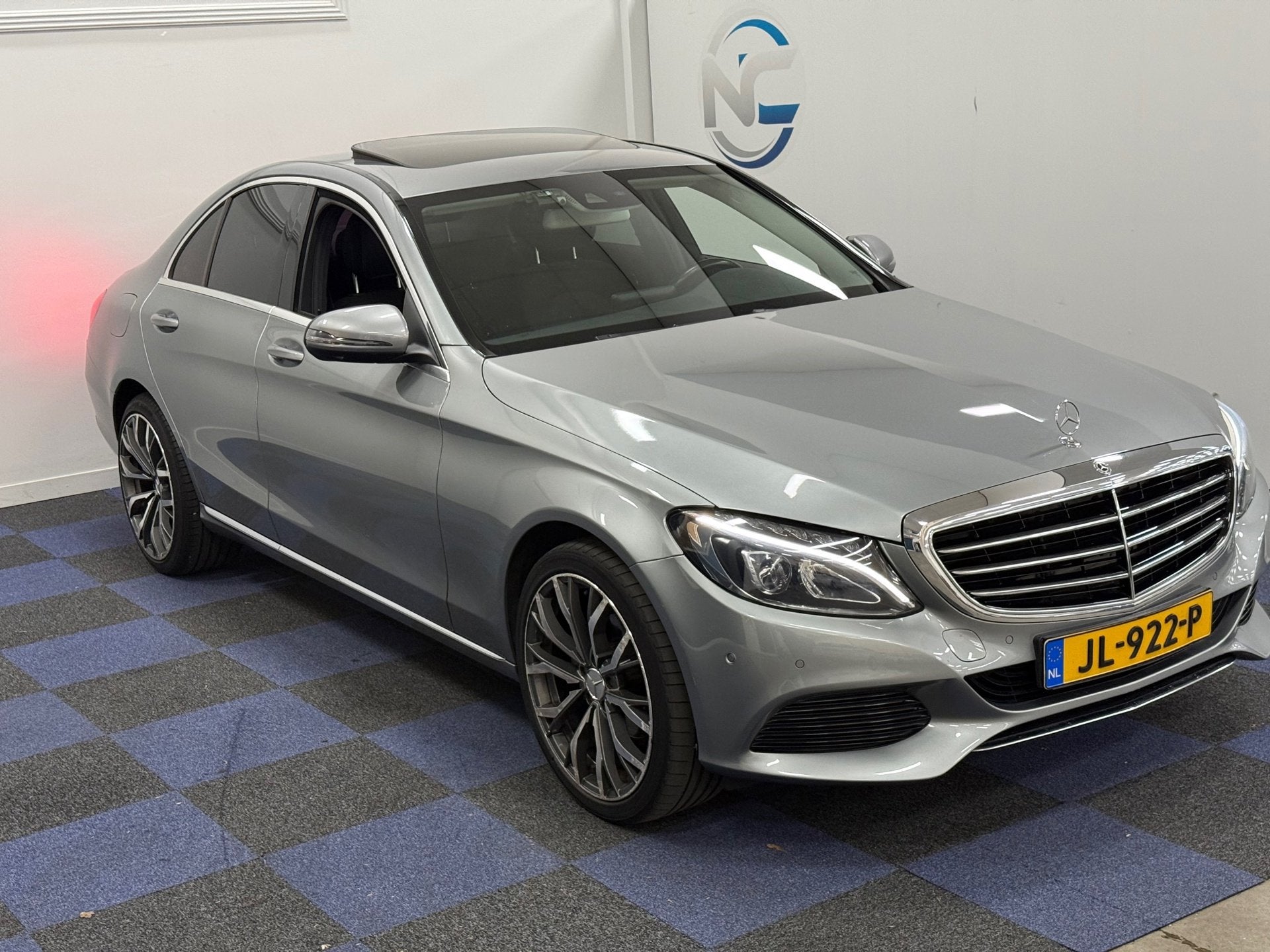 Mercedes-Benz C-klasse 180 Prestige / AUTOMAAT / SCHUIFKANTE, Automaat, Dealer onderhouden, Euro 6, Bedrijf