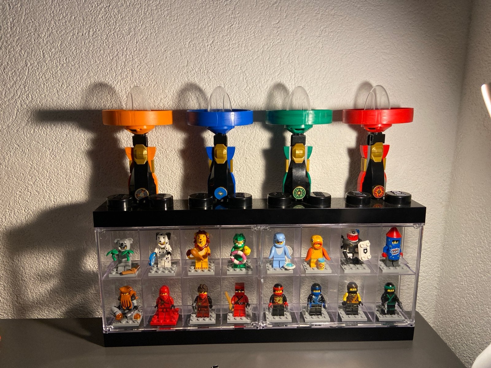 Lego minifiguren met 4 spinners, Kinderen en Baby's, Ophalen of Verzenden, Zo goed als nieuw