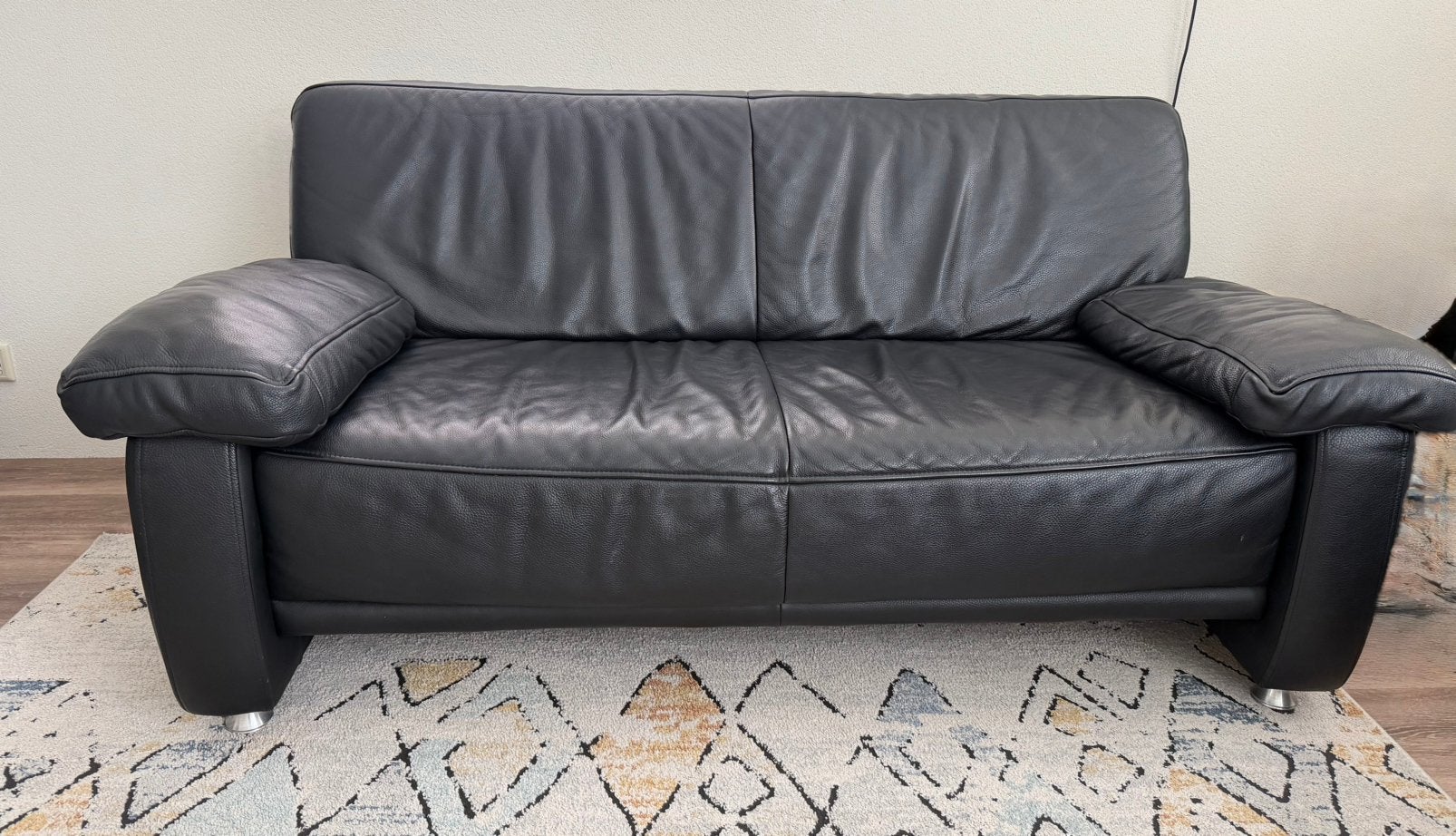 Te koop Zwarte leren tweezitsbank en een 2,5 zits zie advert, Ophalen, Gebruikt, 150 tot 200 cm, Tweepersoons