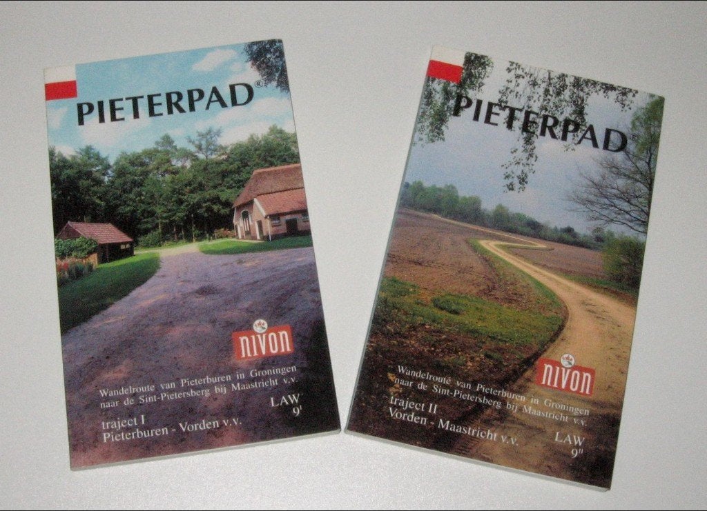 PIETERPAD : 2 X WANDELGIDSEN NIVON PIETERPAD, Boeken, Overige merken, Verzenden, Zo goed als nieuw, Reisgids of -boek