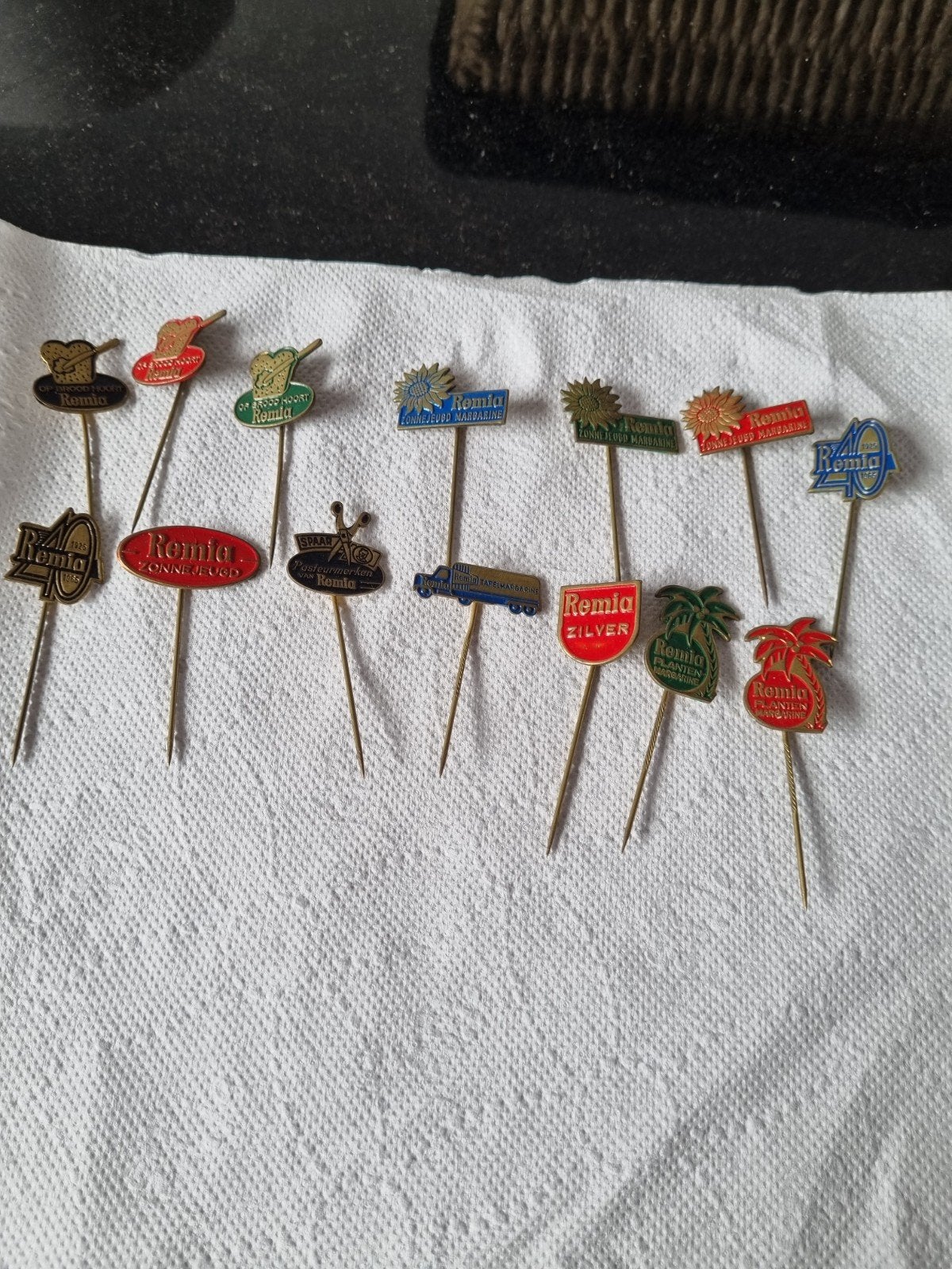 Remia Margarine Speldjes Collectie - Vintage Pins, Ophalen of Verzenden