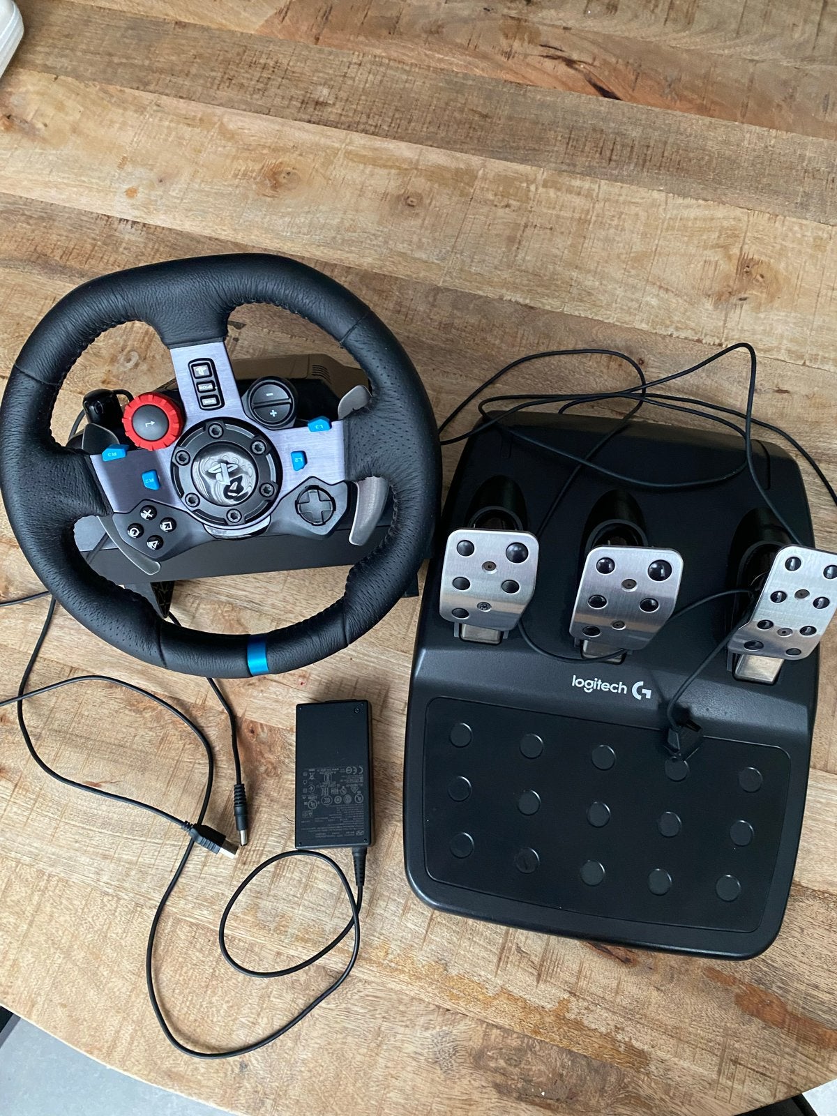Logitech G29 Driving Force Racing Wheel + Pedalen, Ophalen, Overige merken, Gebruikt